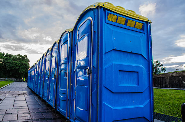 Best Portable toilet rental cost  in Spring Lake Park, MN